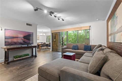 Condo in Longwood, Florida, 2 bedrooms  № 1770021 - photo 9
