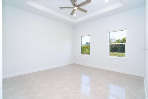 House in Rotonda, Florida 4 bedrooms, 178.65 sq.m. № 1757664 - photo 26