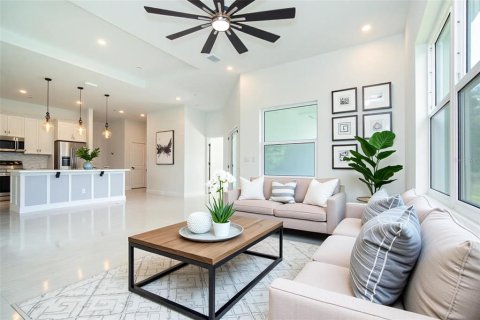 House in Rotonda, Florida 4 bedrooms, 178.65 sq.m. № 1757664 - photo 20