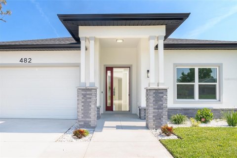 House in Rotonda, Florida 4 bedrooms, 178.65 sq.m. № 1757664 - photo 3