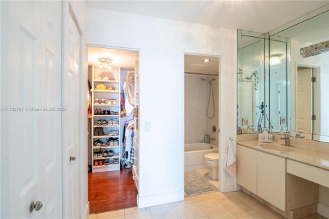 Condo in Aventura, Florida, 3 bedrooms  № 1868798 - photo 18