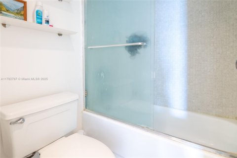 Condo in Aventura, Florida, 3 bedrooms  № 1868798 - photo 25
