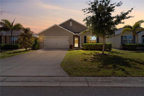 House in Punta Gorda, Florida 4 bedrooms, 168.34 sq.m. № 1725495 - photo 2