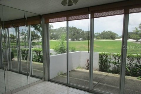 Condo in Venice, Florida, 2 bedrooms  № 1808907 - photo 12