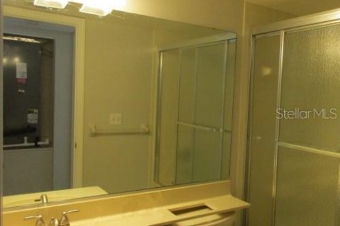 Condo in Venice, Florida, 2 bedrooms  № 1808907 - photo 11