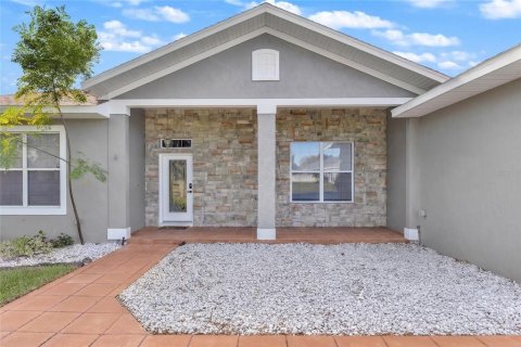 Villa ou maison à vendre à Leesburg, Floride: 3 chambres, 194.17 m2 № 2431849 - photo 2