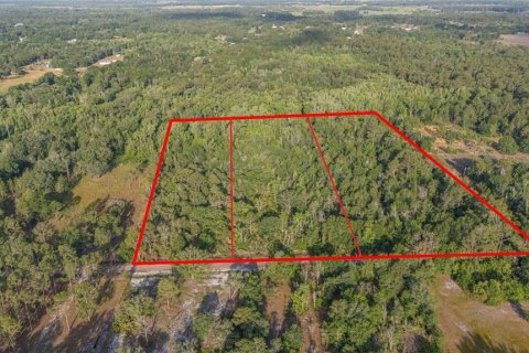 Terreno en venta en Frostproof, Florida № 1628645 - foto 1