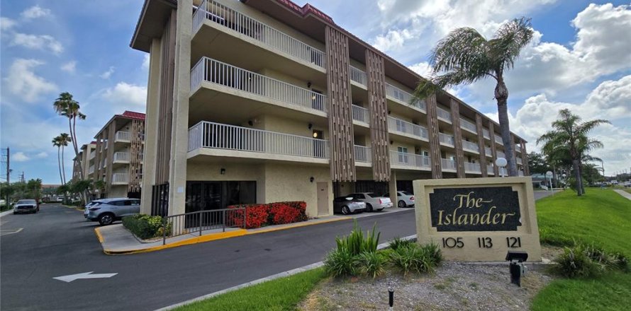 Condominio en Clearwater, Florida, 2 dormitorios № 2227978