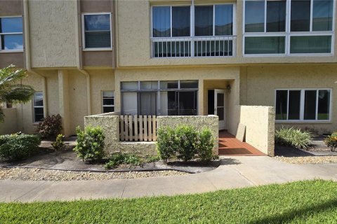 Condominio en venta en Clearwater, Florida, 2 dormitorios, 83.61 m2 № 2227978 - foto 6