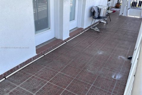 Купить кондоминиум в Майами-Бич, Флорида 35.58м2, № 1897387 - фото 16