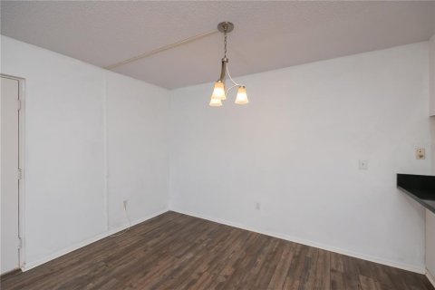 Condo in Port Charlotte, Florida, 2 bedrooms № 2166249 - photo 16