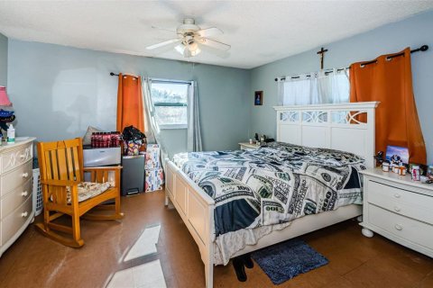 House in Spring Hill, Florida 3 bedrooms, 117.8 sq.m. № 1540892 - photo 17