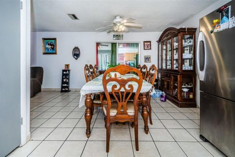 House in Spring Hill, Florida 3 bedrooms, 117.8 sq.m. № 1540892 - photo 11