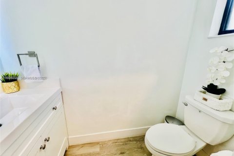 Townhouse in Homestead, Florida 3 bedrooms, 140.65 sq.m. № 1987100 - photo 12