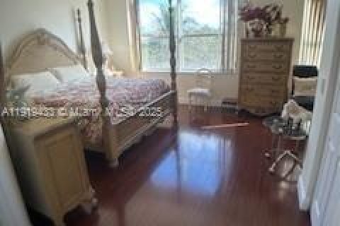 Купить виллу или дом в Мирамар, Флорида 4 спальни, 222.13м2, № 1974570 - фото 29