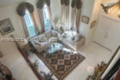 Купить виллу или дом в Мирамар, Флорида 4 спальни, 222.13м2, № 1974570 - фото 23