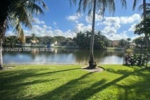 Купить виллу или дом в Мирамар, Флорида 4 спальни, 222.13м2, № 1974570 - фото 5