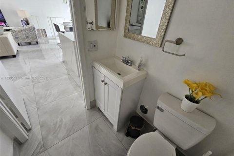 Adosado en venta en Pembroke Pines, Florida, 3 dormitorios, 140.75 m2 № 1831010 - foto 12