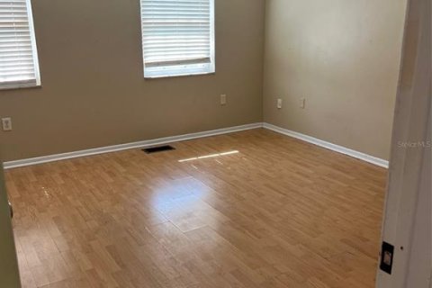 Condo in DeLand, Florida, 2 bedrooms  № 1778127 - photo 3