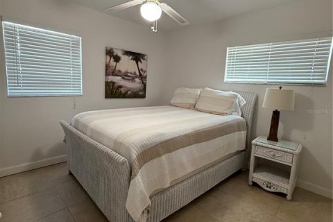 Condominio en alquiler en Sarasota, Florida, 2 dormitorios, 83.15 m2 № 1538785 - foto 13