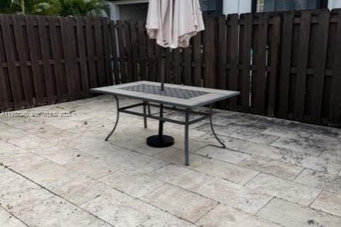 Adosado en alquiler en Doral, Florida, 3 dormitorios, 168.71 m2 № 1990570 - foto 22