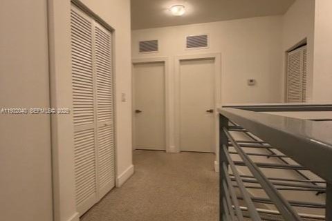 Adosado en alquiler en Doral, Florida, 3 dormitorios, 168.71 m2 № 1990570 - foto 16