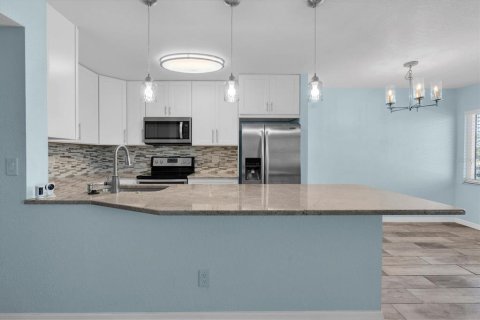 Copropriété à vendre à Seminole, Floride: 2 chambres, 81.75 m2 № 2391051 - photo 9