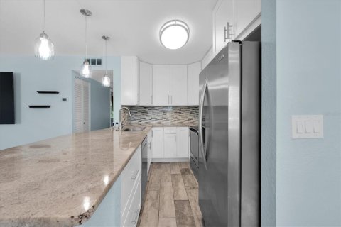 Copropriété à vendre à Seminole, Floride: 2 chambres, 81.75 m2 № 2391051 - photo 10