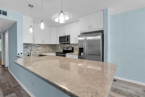 Copropriété à vendre à Seminole, Floride: 2 chambres, 81.75 m2 № 2391051 - photo 8