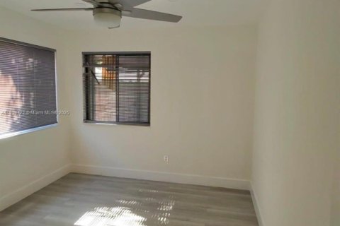 Villa ou maison à louer à Pembroke Pines, Floride: 3 chambres, 125.14 m2 № 1964761 - photo 18