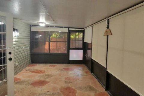 Villa ou maison à louer à Pembroke Pines, Floride: 3 chambres, 125.14 m2 № 1964761 - photo 22