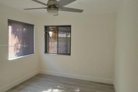 Villa ou maison à louer à Pembroke Pines, Floride: 3 chambres, 125.14 m2 № 1964761 - photo 19