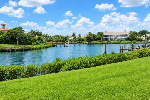 Condo in Jupiter, Florida, 2 bedrooms  № 2385496 - photo 2