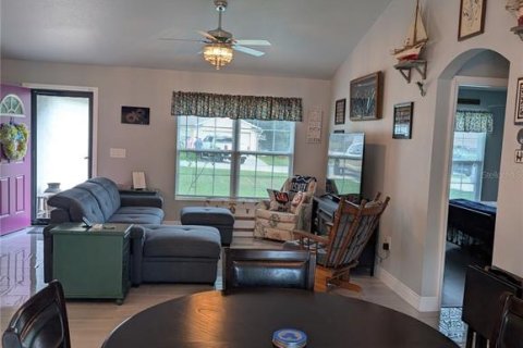 House in Ocala, Florida 3 bedrooms, 128.76 sq.m. № 2150639 - photo 5