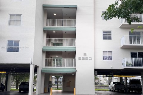 Condo in Cutler Bay, Florida, 2 bedrooms  № 1874405 - photo 2