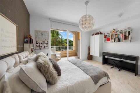 Condo in Key Biscayne, Florida, 3 bedrooms  № 1880212 - photo 23