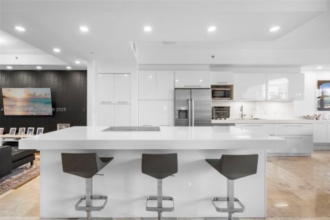 Condo in Key Biscayne, Florida, 3 bedrooms  № 1880212 - photo 7