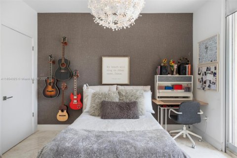 Condo in Key Biscayne, Florida, 3 bedrooms  № 1880212 - photo 21