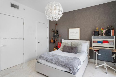 Condo in Key Biscayne, Florida, 3 bedrooms  № 1880212 - photo 22
