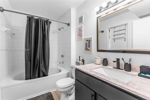 Condominio en venta en West Palm Beach, Florida, 2 dormitorios, 82.5 m2 № 2047000 - foto 18