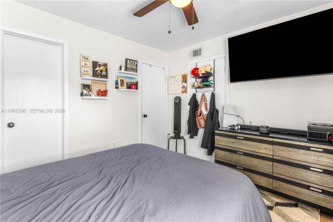 Condominio en venta en West Palm Beach, Florida, 2 dormitorios, 82.5 m2 № 2047000 - foto 17