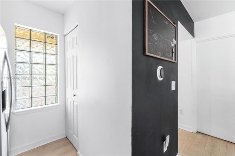 Condominio en venta en West Palm Beach, Florida, 2 dormitorios, 82.5 m2 № 2047000 - foto 9