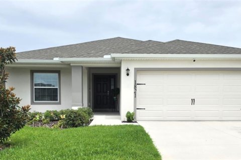 House in Davenport, Florida 4 bedrooms, 168.99 sq.m. № 2196076