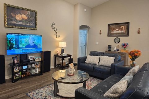 House in Davenport, Florida 4 bedrooms, 168.99 sq.m. № 2196076 - photo 5