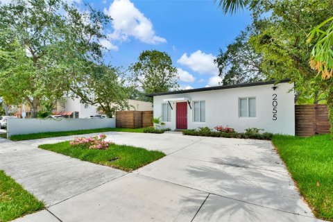 Casa en venta en North Miami Beach, Florida, 4 dormitorios, 153.29 m2 № 1820040 - foto 1