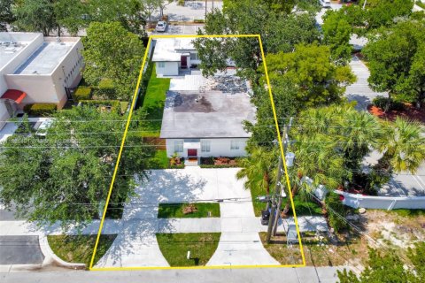 Casa en venta en North Miami Beach, Florida, 4 dormitorios, 153.29 m2 № 1820040 - foto 9