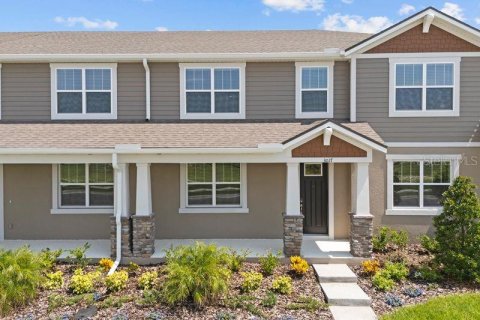 Townhouse in Apopka, Florida 3 bedrooms, 137.12 sq.m. № 1850219 - photo 1