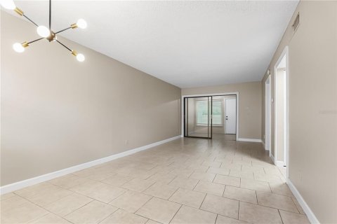 Condo in Clearwater, Florida, 1 bedroom  № 2207470 - photo 2