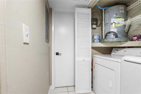 Condo in Clearwater, Florida, 1 bedroom  № 2207470 - photo 7