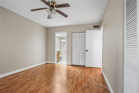 Condo in Clearwater, Florida, 1 bedroom  № 2207470 - photo 9